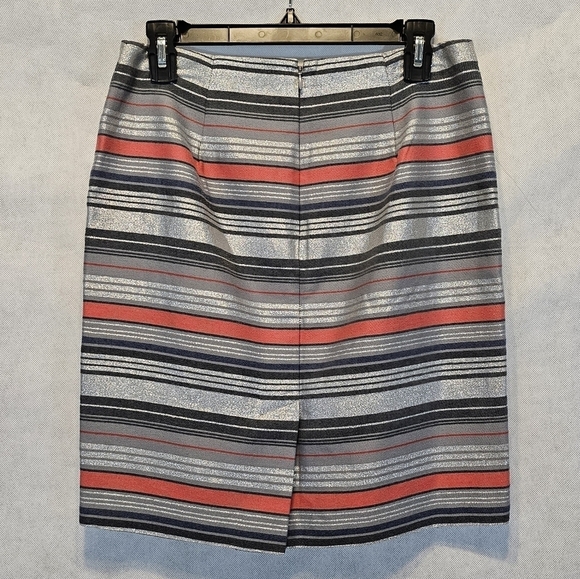 Banana Republic Grey Red Metalic Stripped Skirt Size 4 - Picture 3 of 6